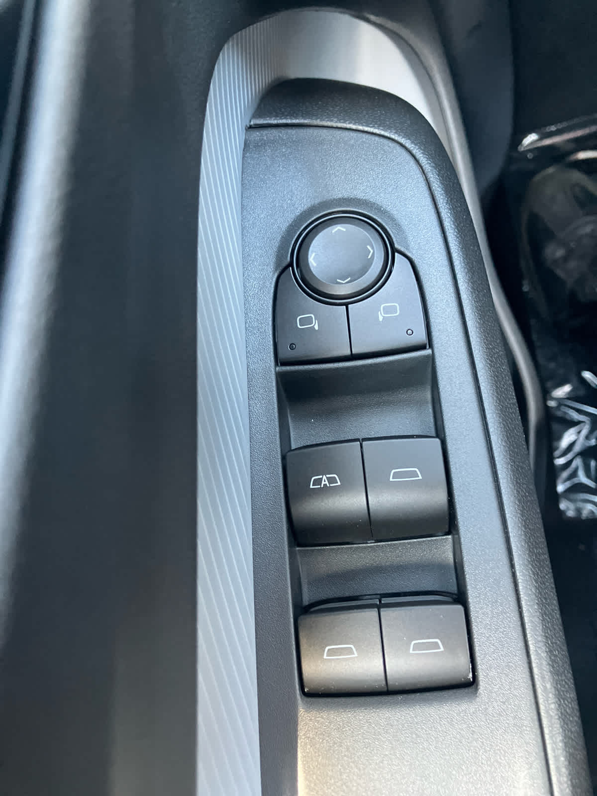 2027 Chevrolet Bolt LT - Photo 11