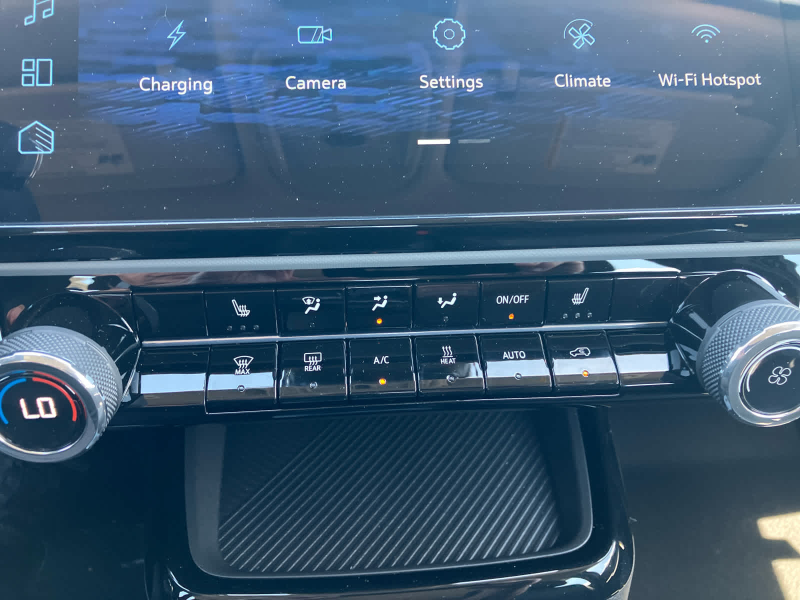 2027 Chevrolet Bolt LT - Photo 22