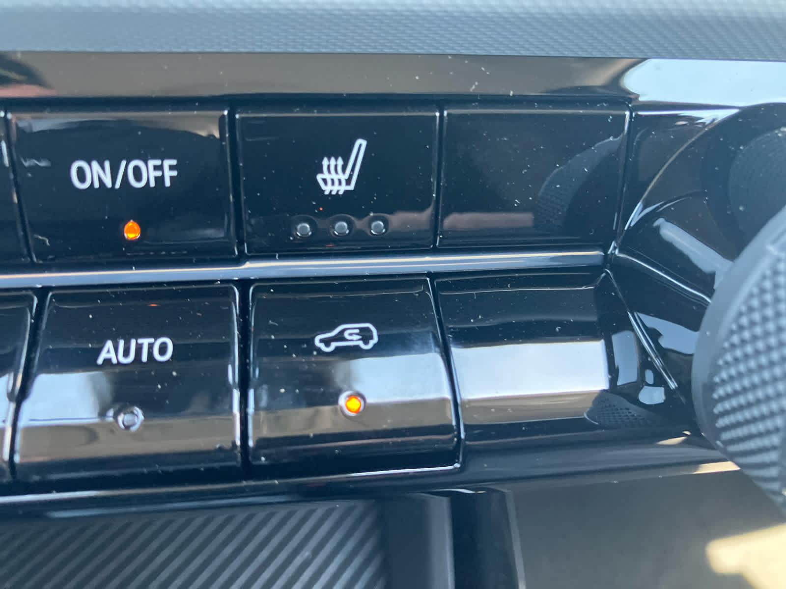 2027 Chevrolet Bolt LT - Photo 24