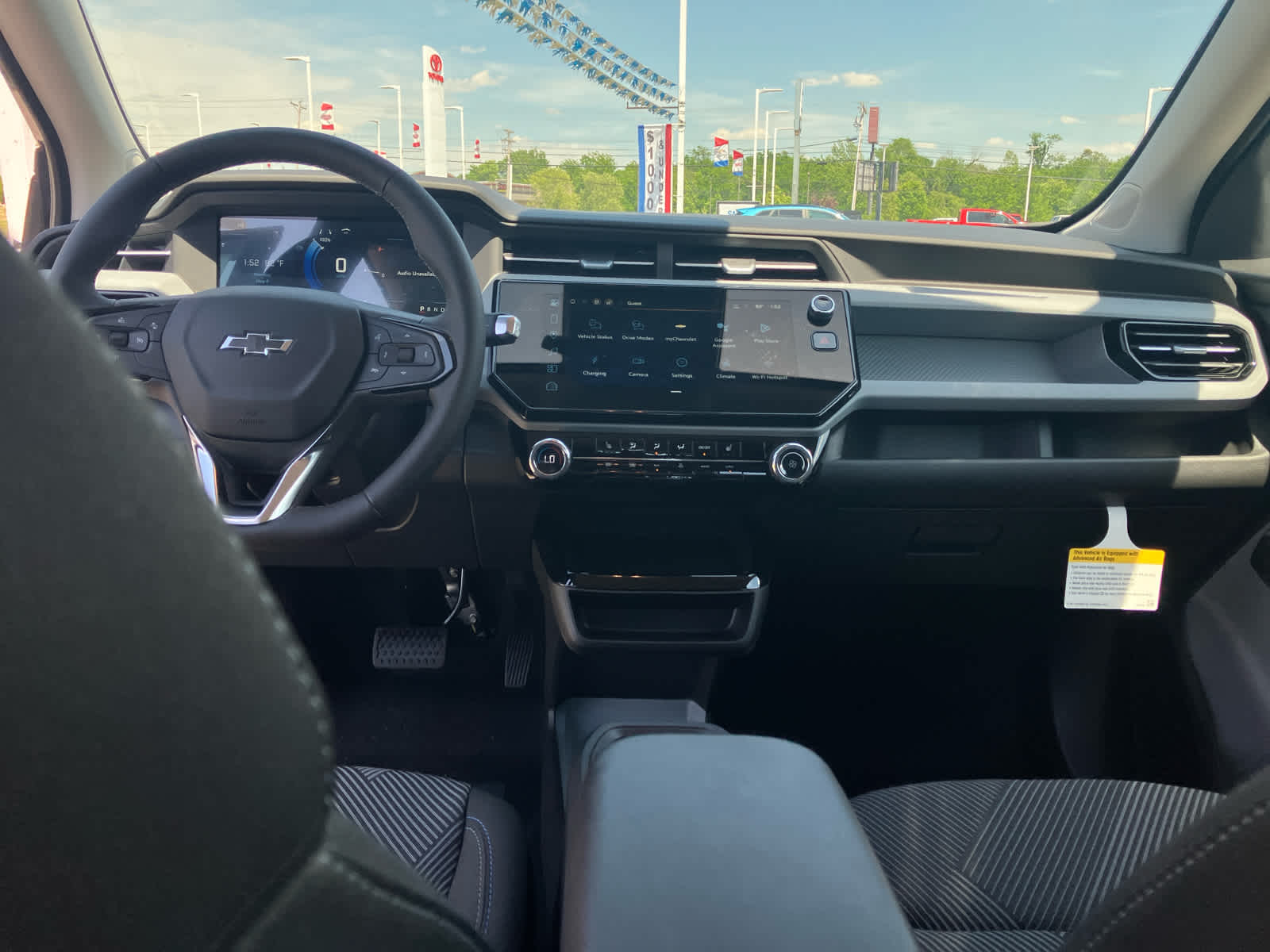 2027 Chevrolet Bolt LT - Photo 27