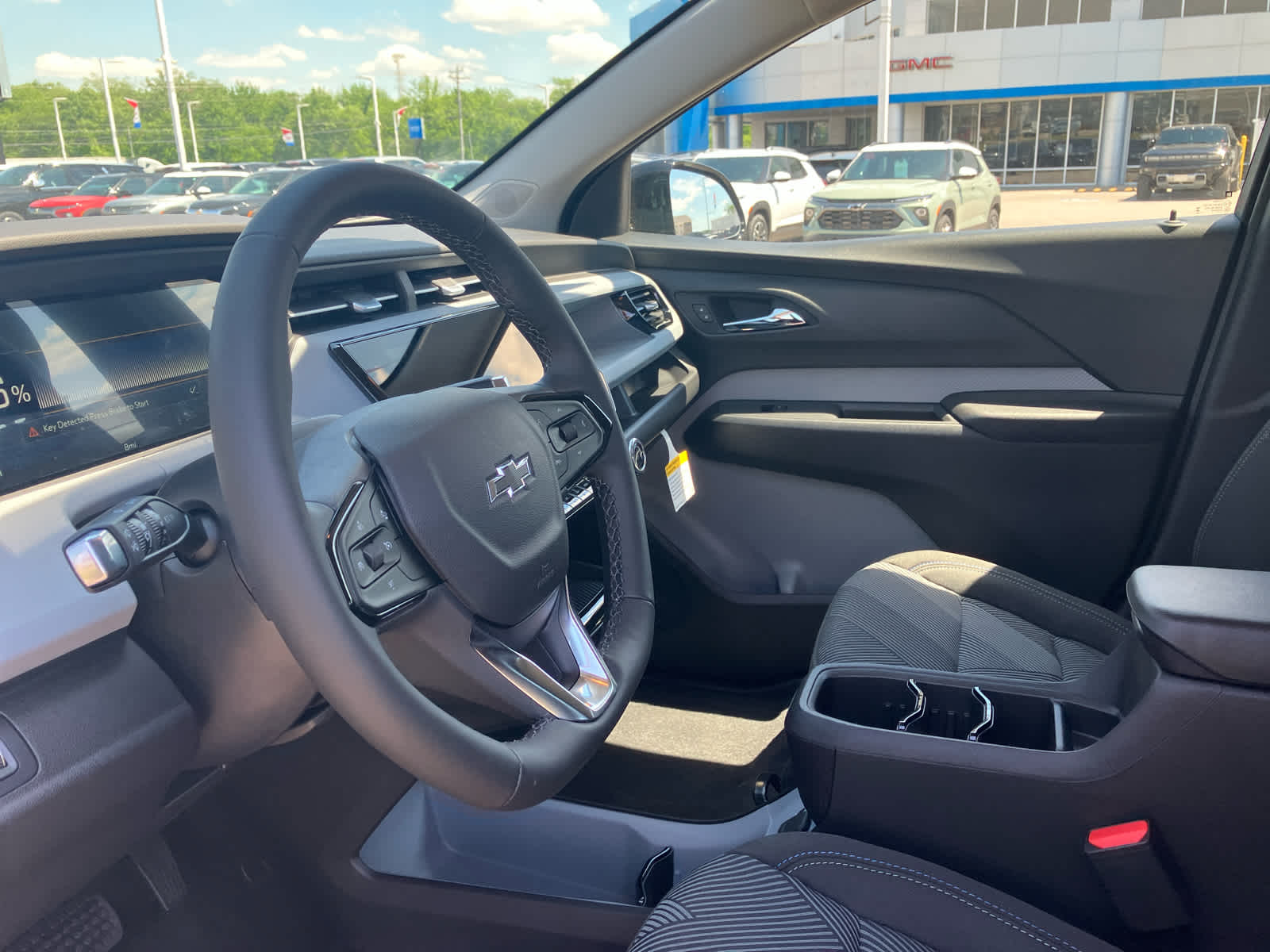 2027 Chevrolet Bolt LT - Photo 7
