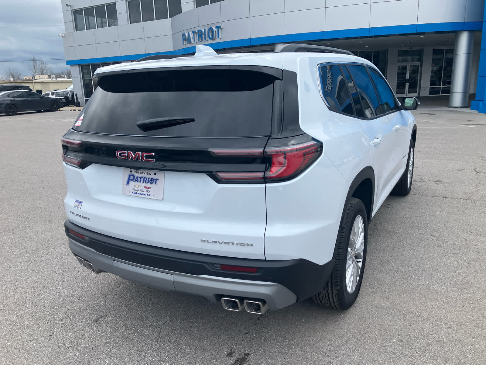 2026 GMC Acadia Elevation