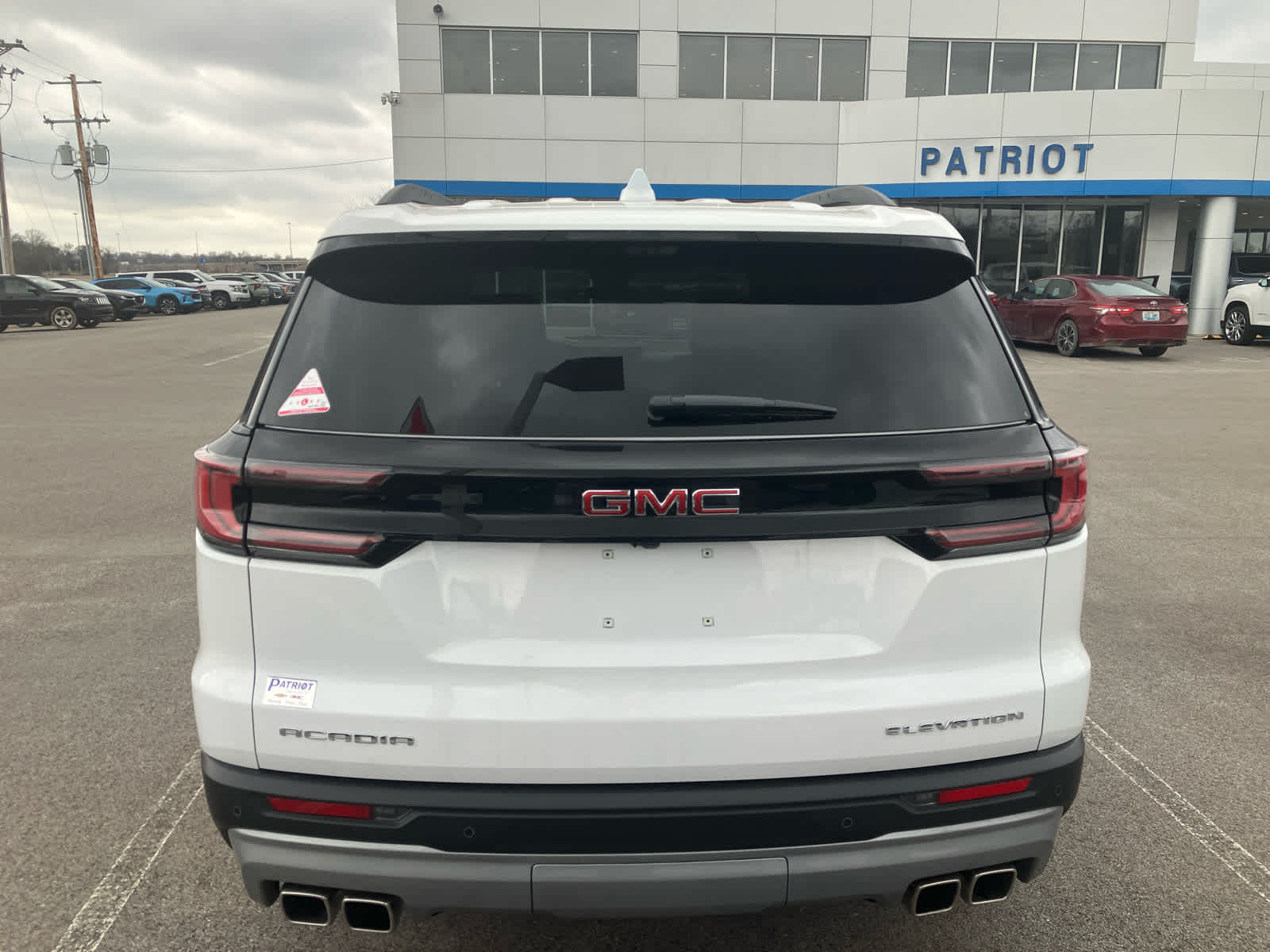 2026 GMC Acadia Elevation