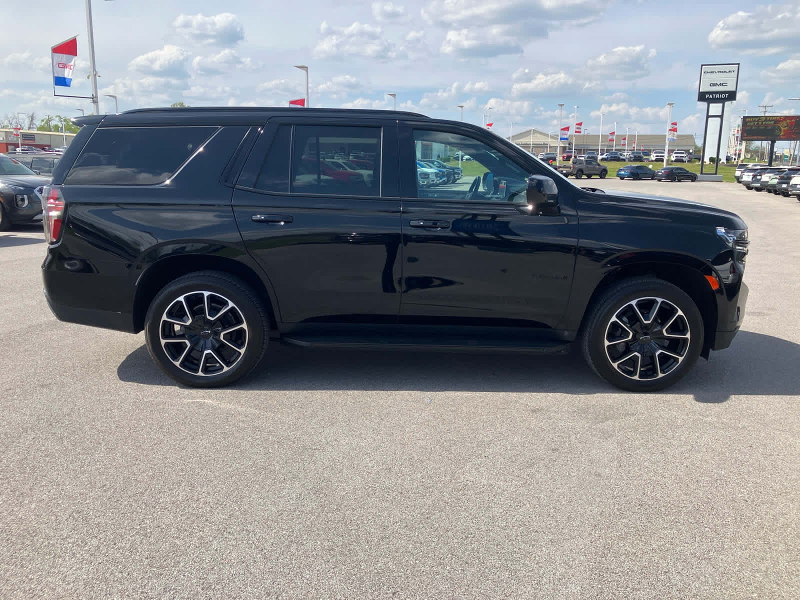 2024 Chevrolet Tahoe RST