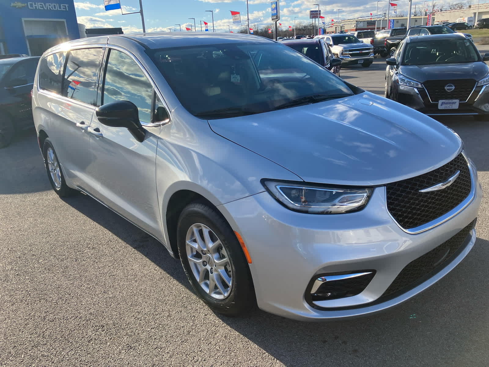 2024 Chrysler Pacifica Touring L