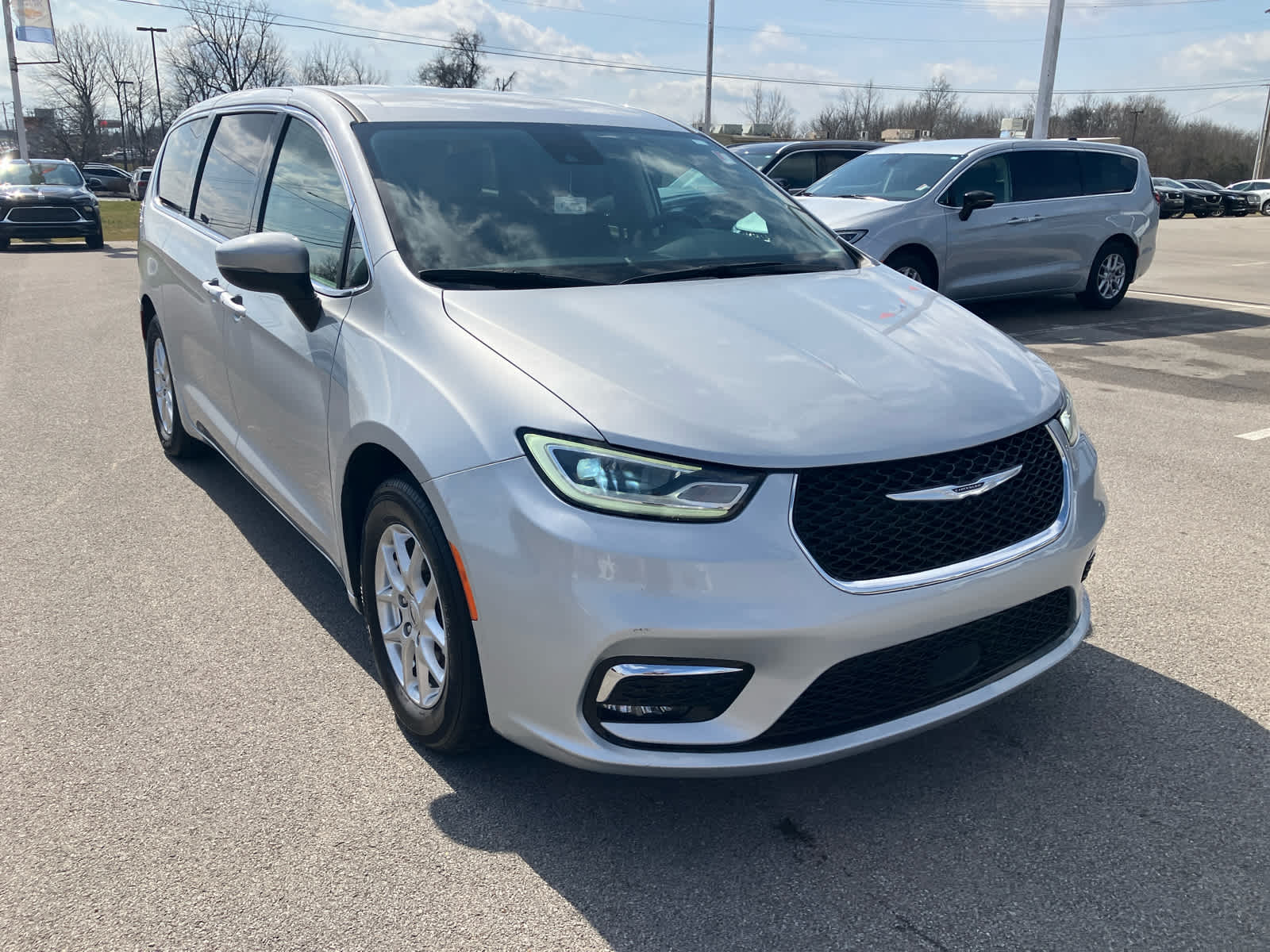 2023 Chrysler Pacifica Touring L