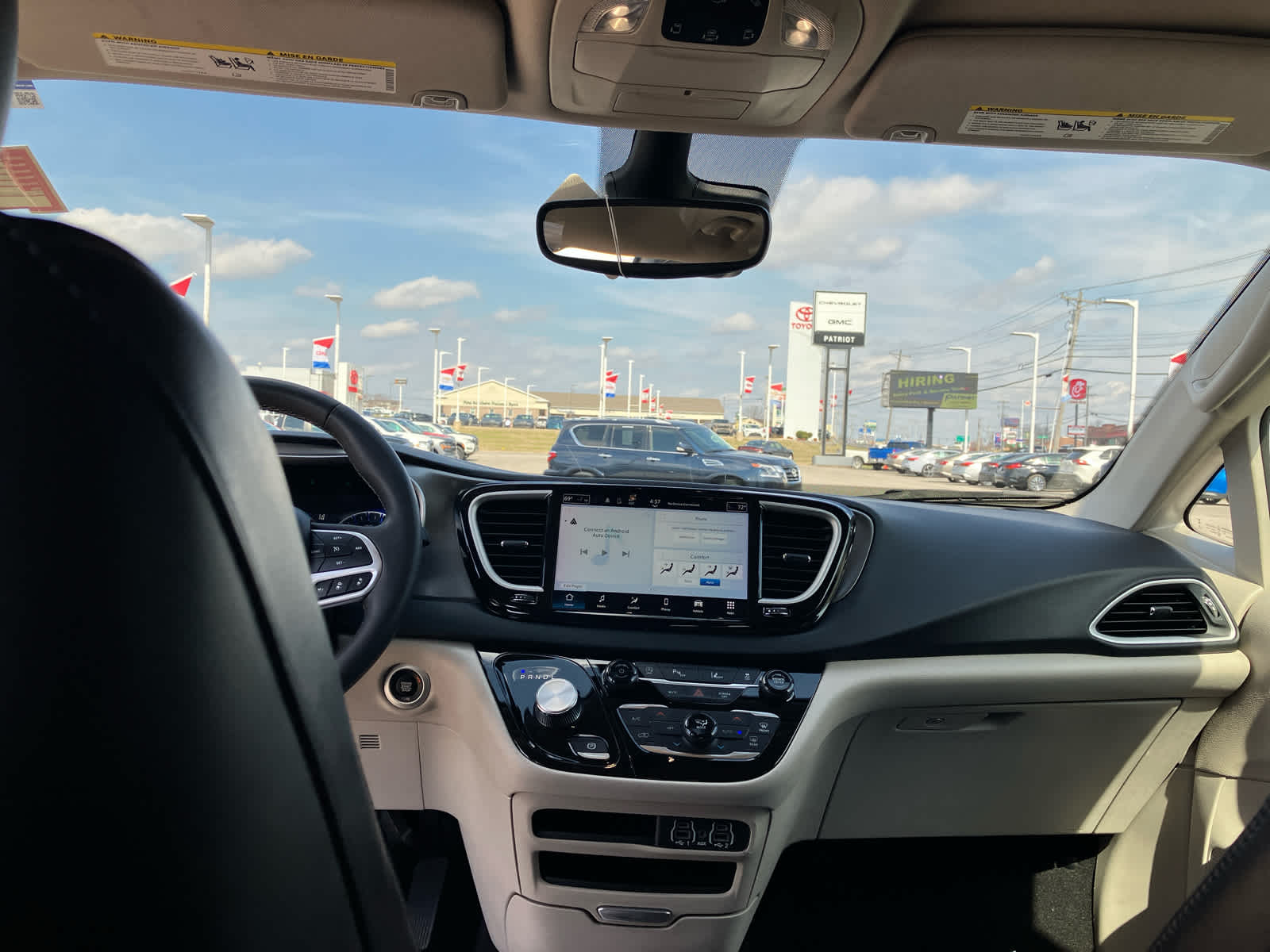 2023 Chrysler Pacifica Touring L