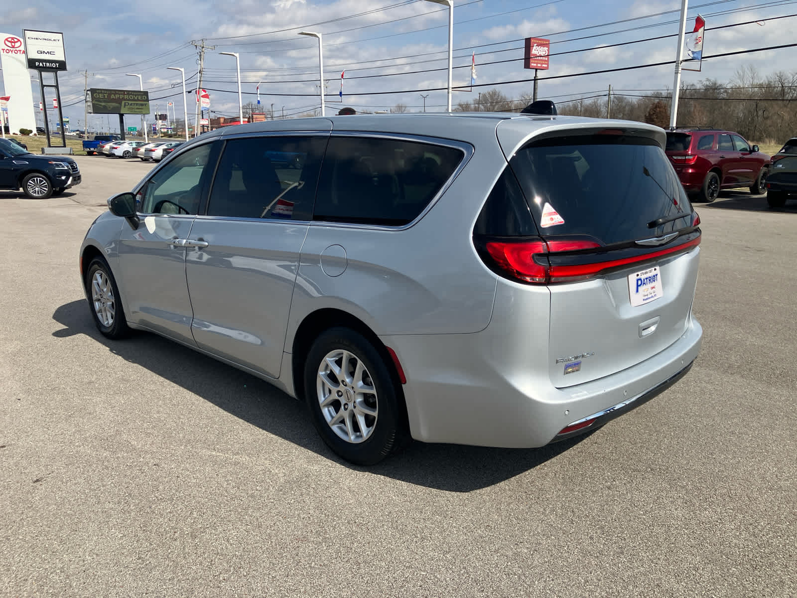 2023 Chrysler Pacifica Touring L