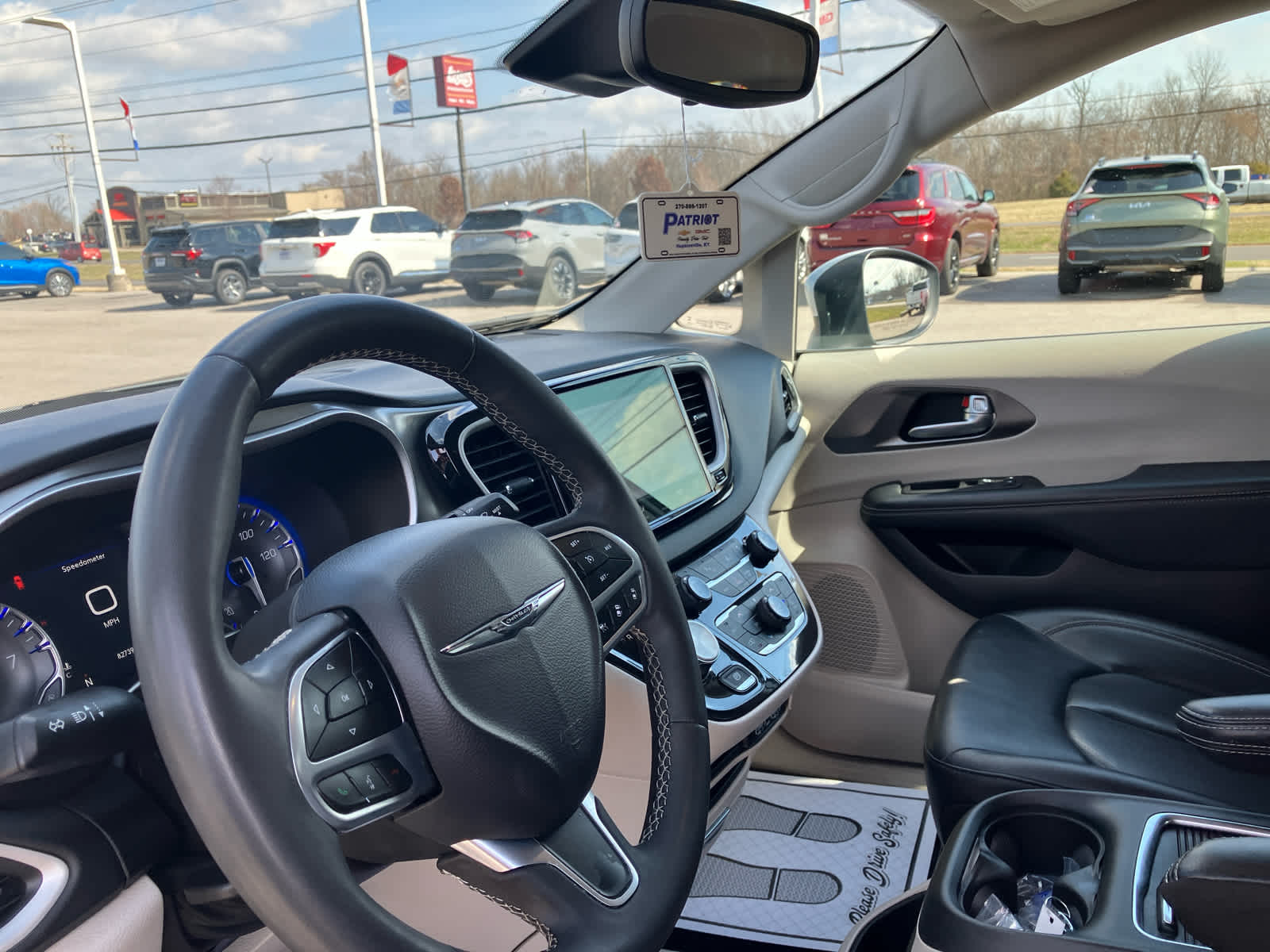 2023 Chrysler Pacifica Touring L