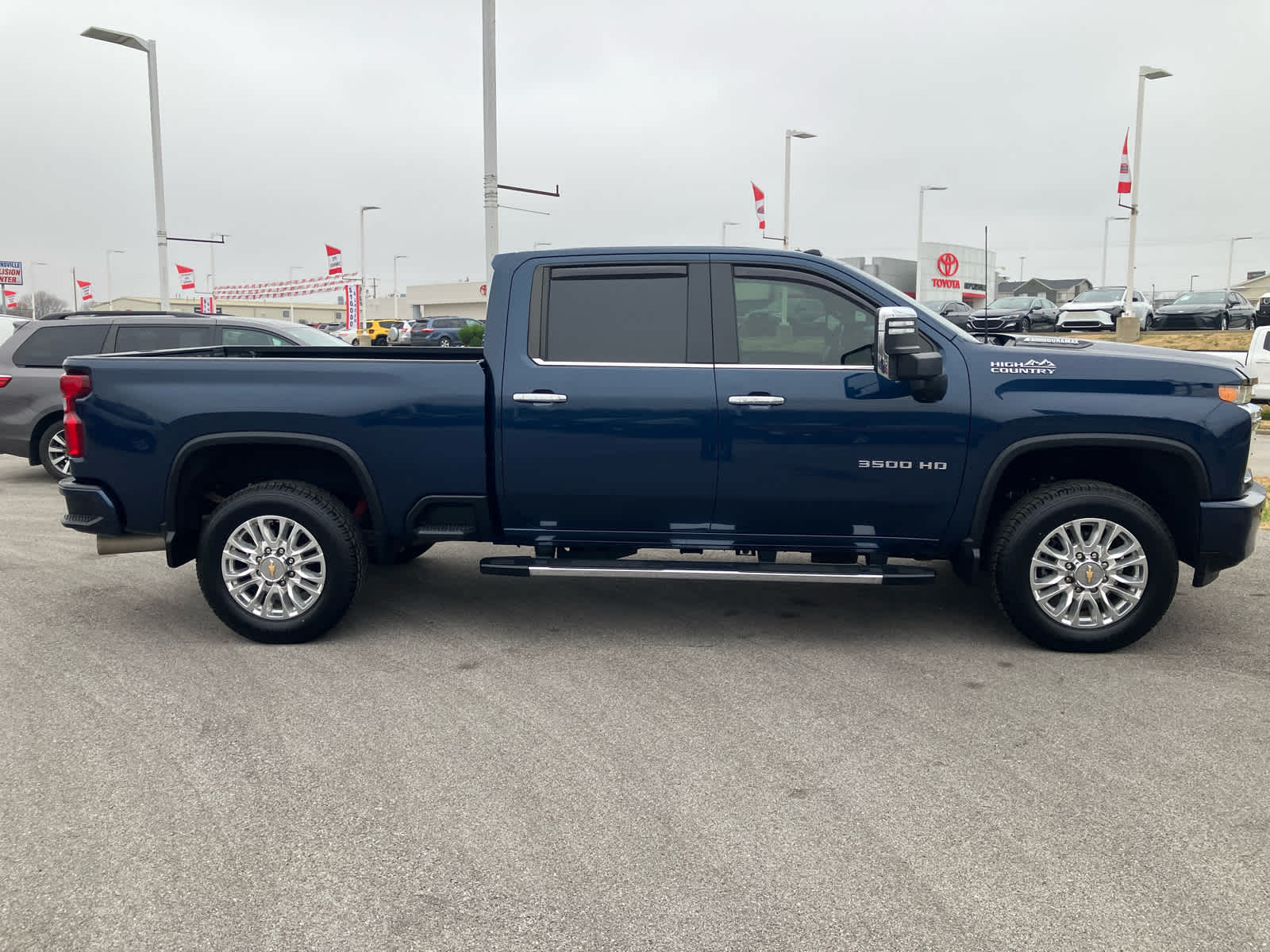 2022 Chevrolet Silverado 3500 HD High Country