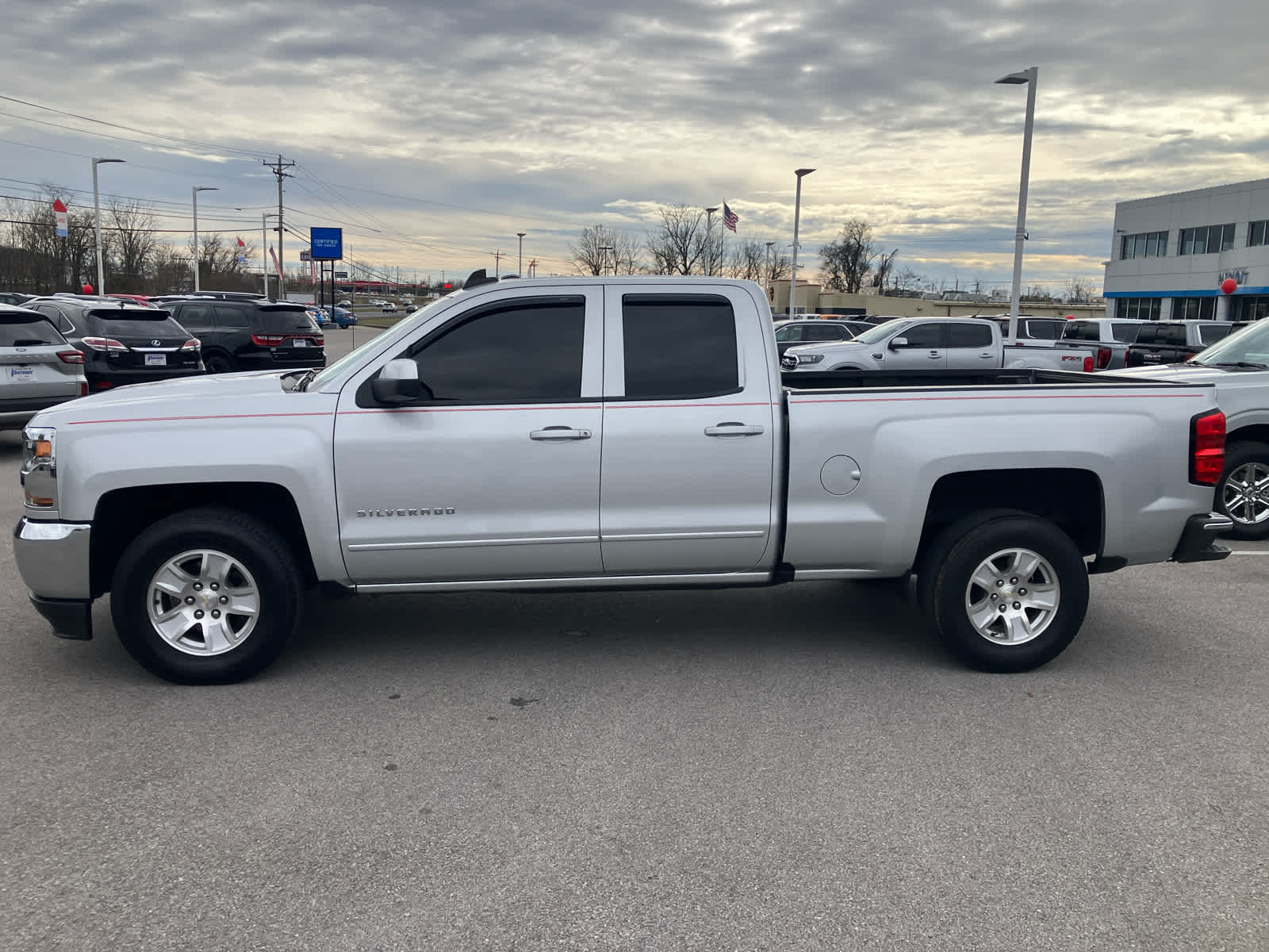 2019 Chevrolet Silverado LD LT