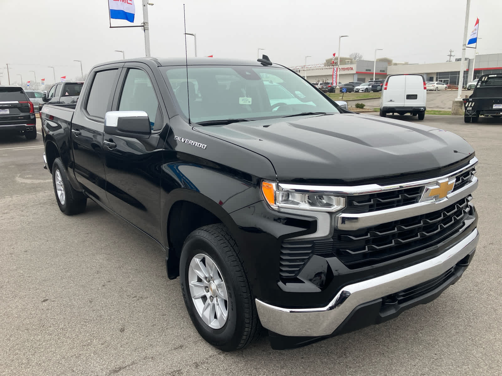 2025 Chevrolet Silverado 1500 LT
