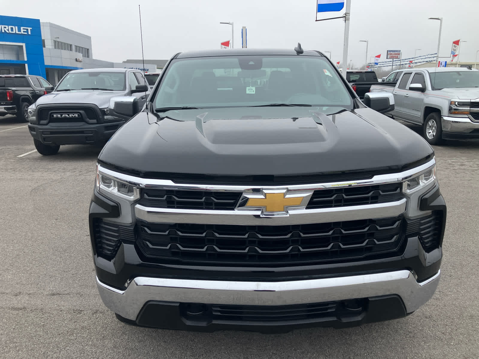 2025 Chevrolet Silverado 1500 LT