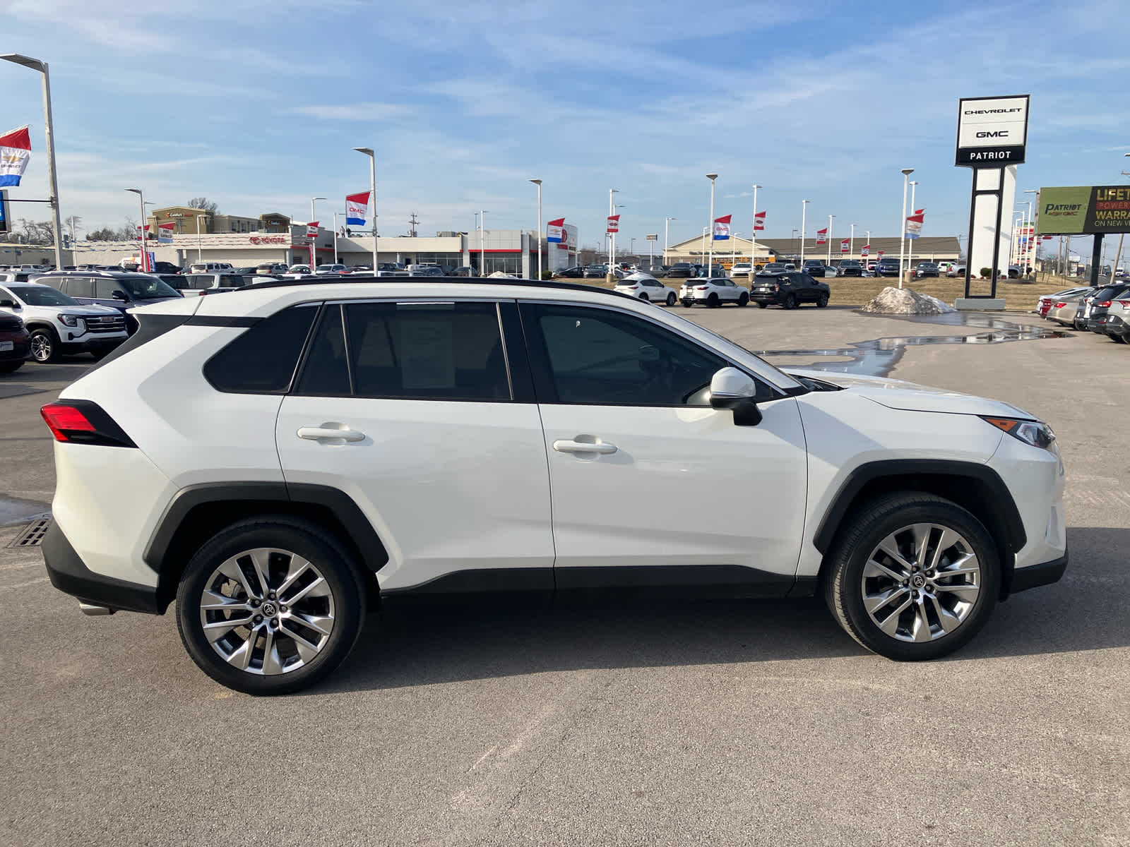 2021 Toyota RAV4 XLE Premium