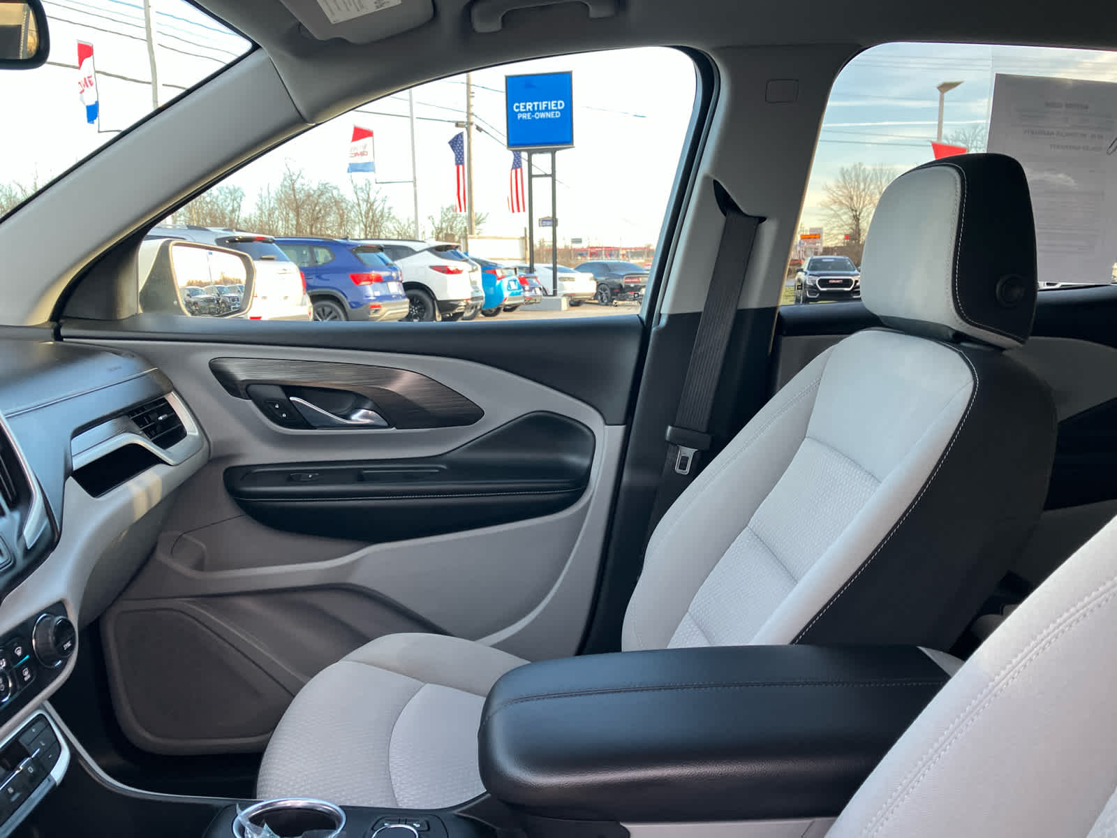 2023 GMC Terrain SLE