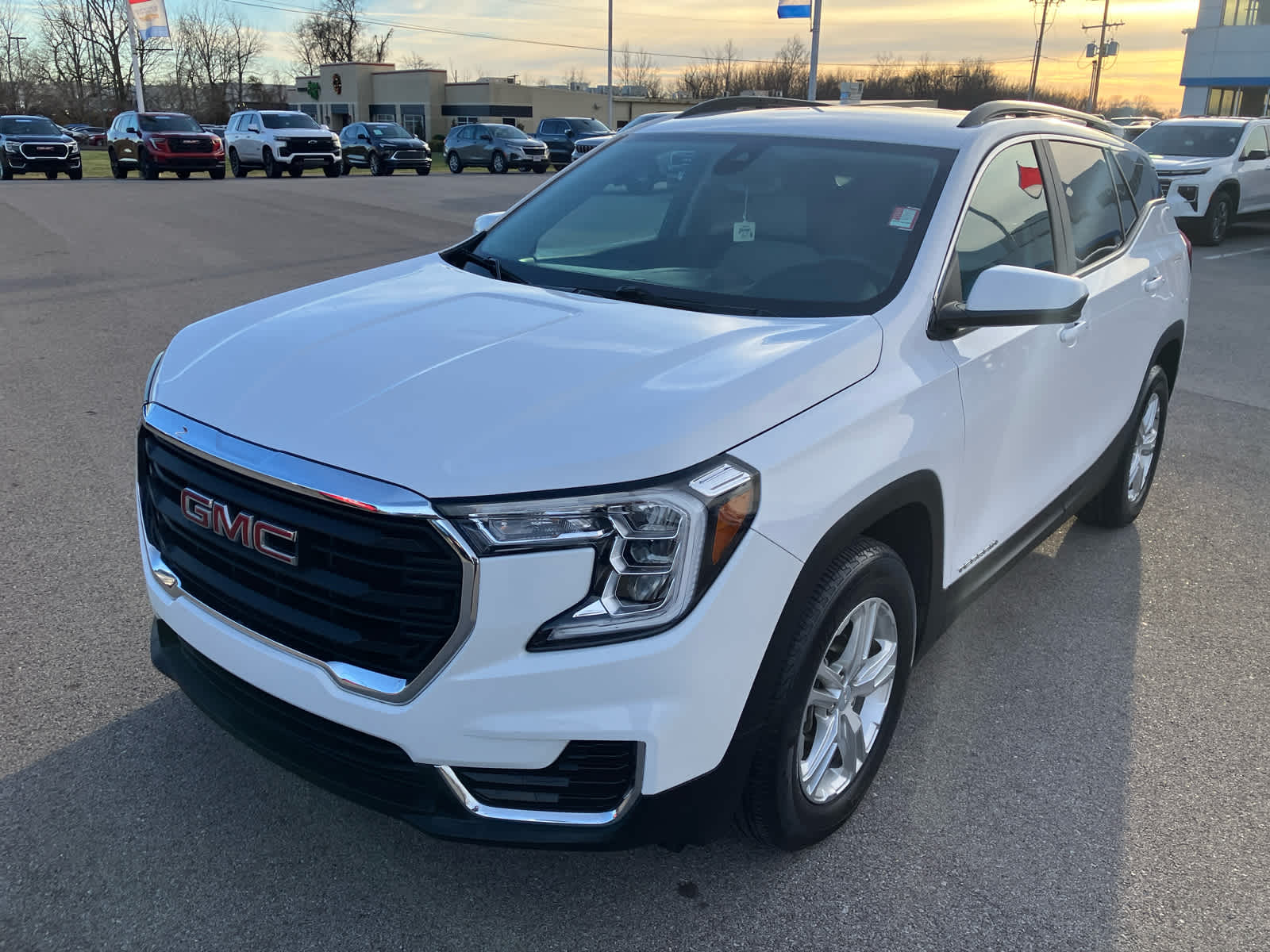 2023 GMC Terrain SLE