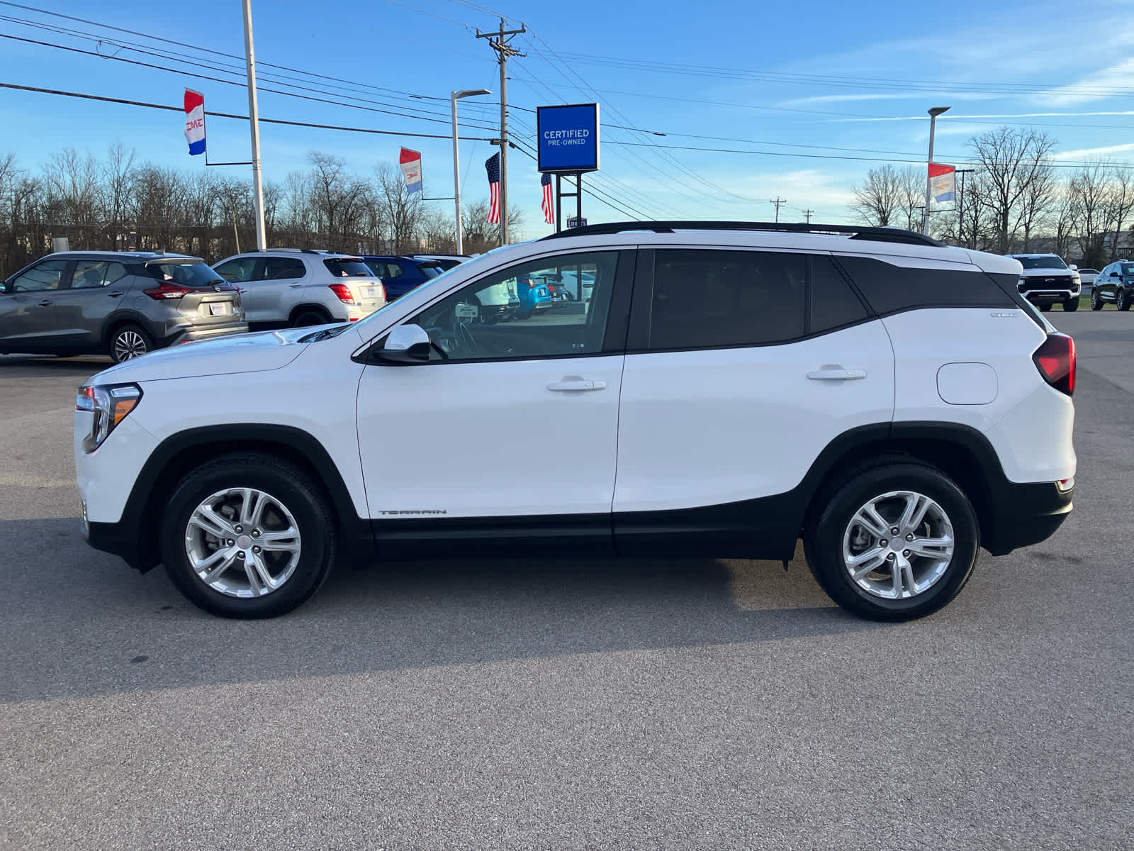 2023 GMC Terrain SLE