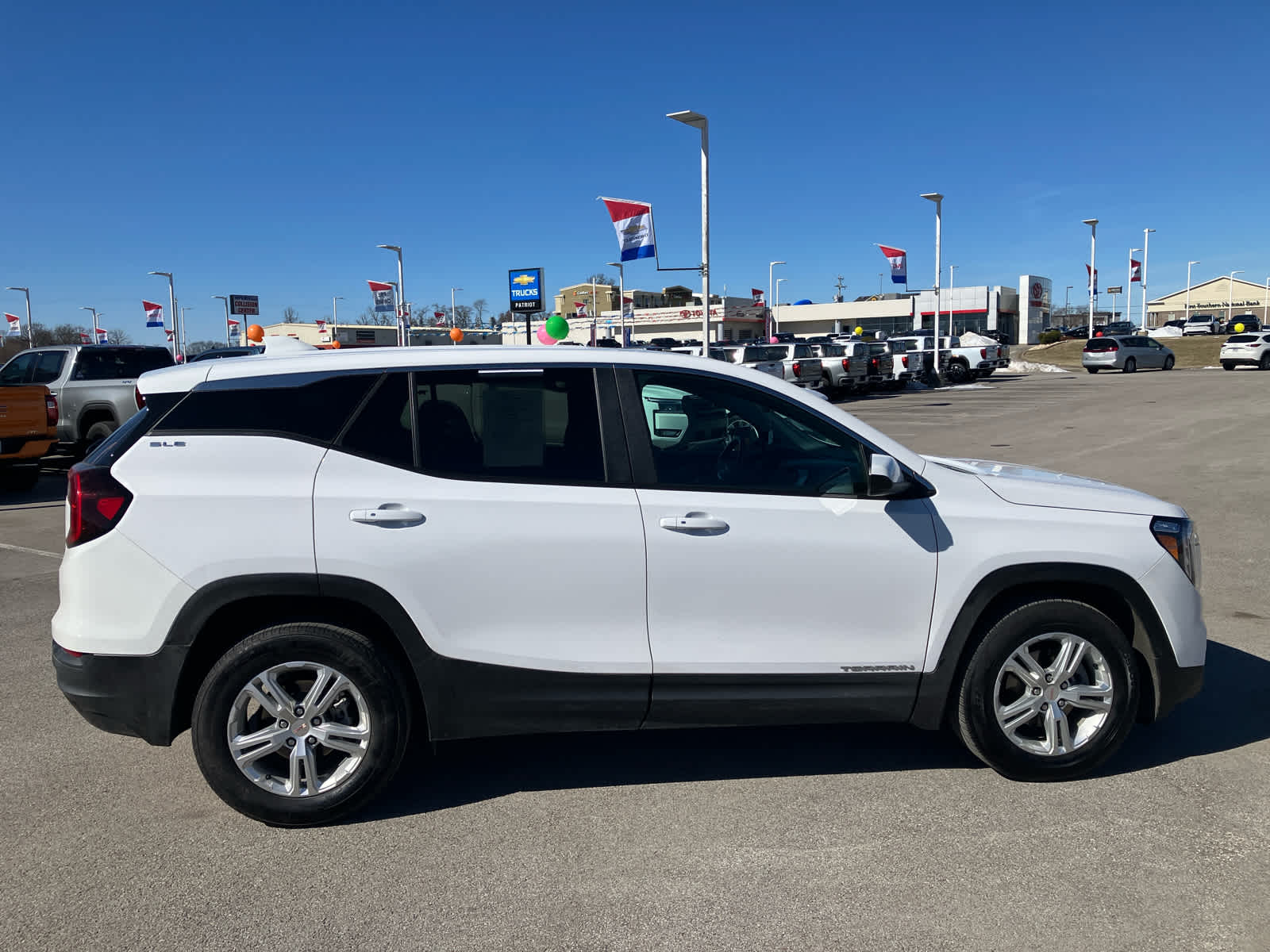 2024 GMC Terrain SLE