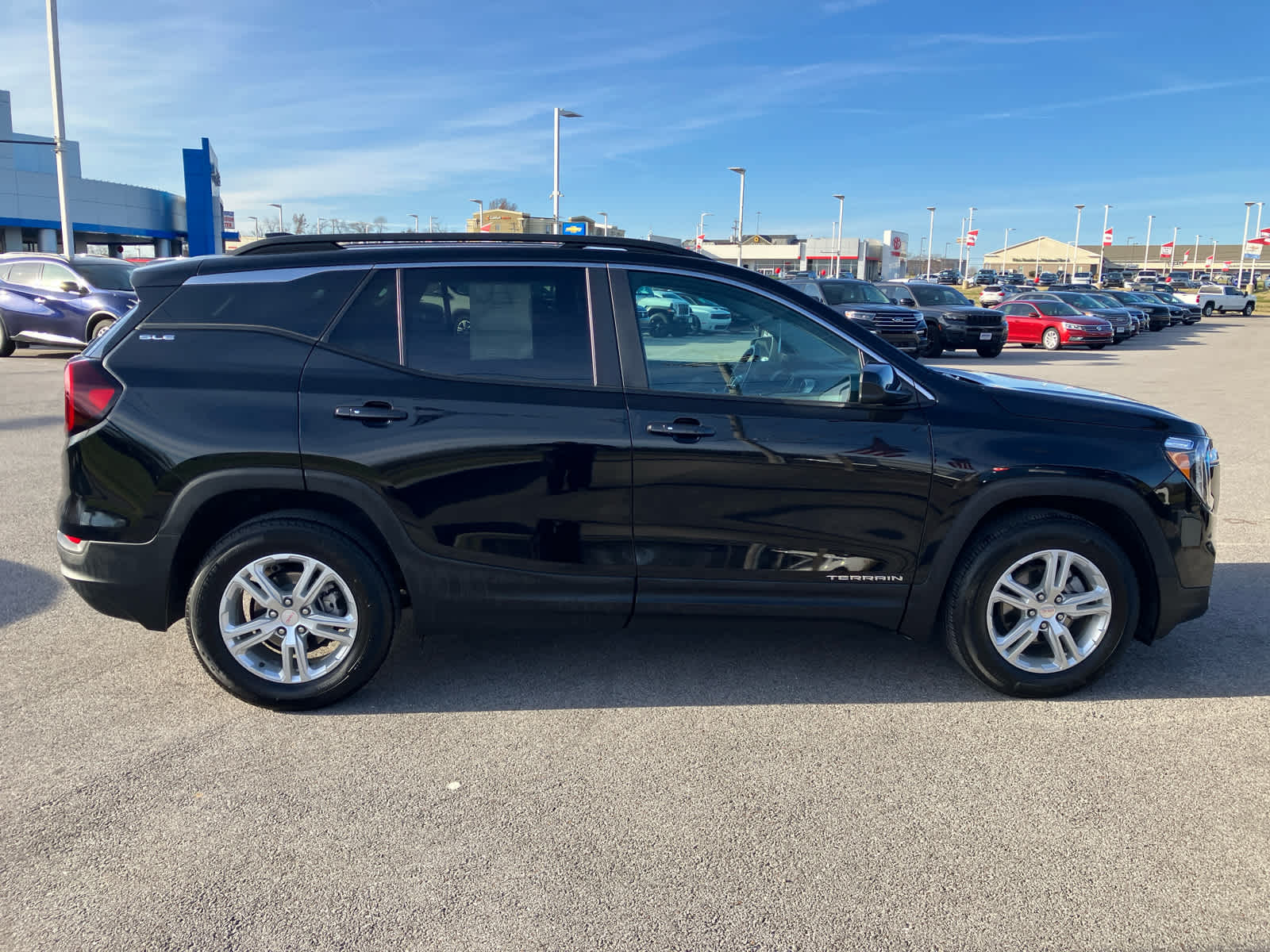 2023 GMC Terrain SLE