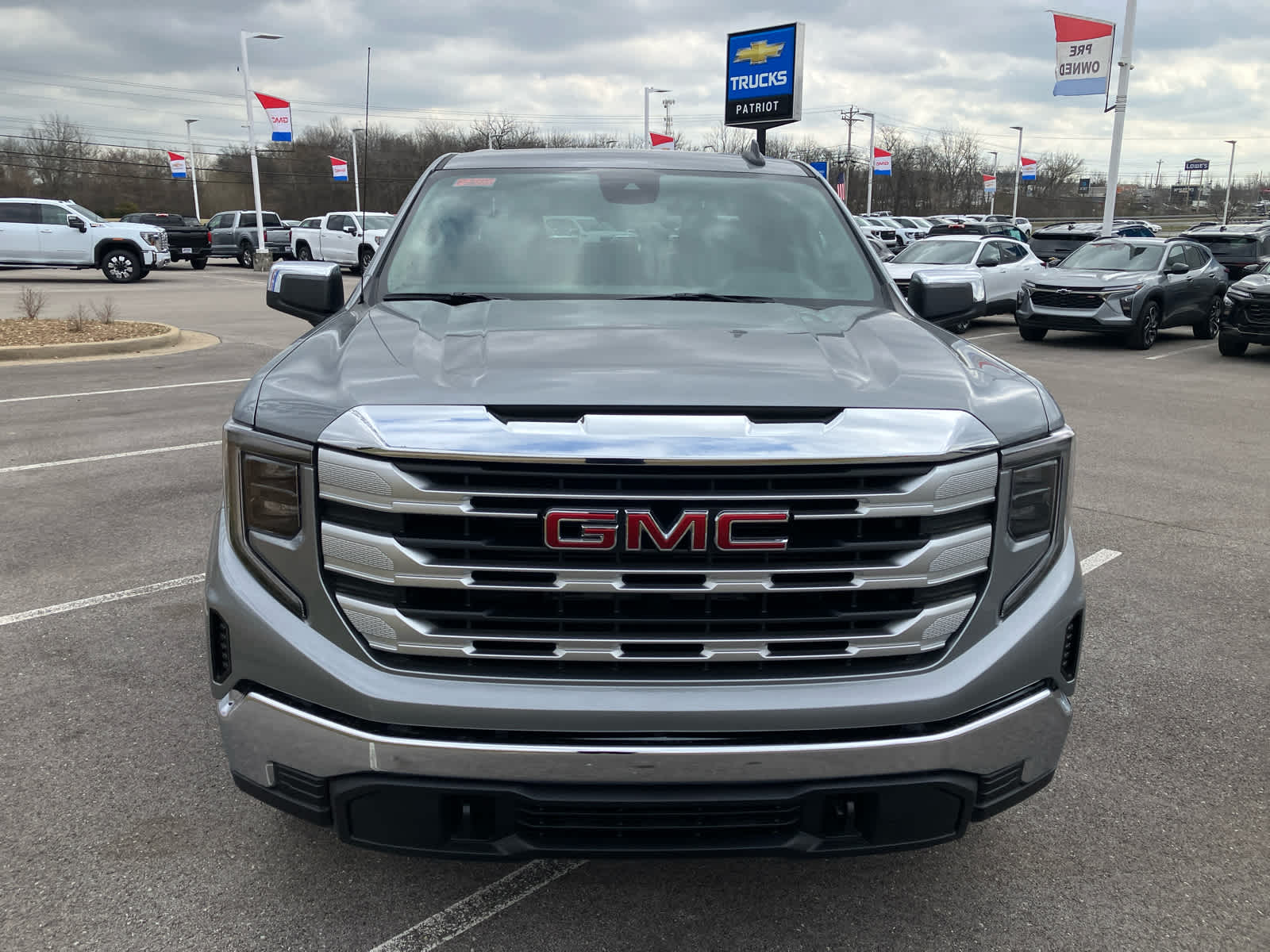 2026 GMC Sierra 1500 SLE