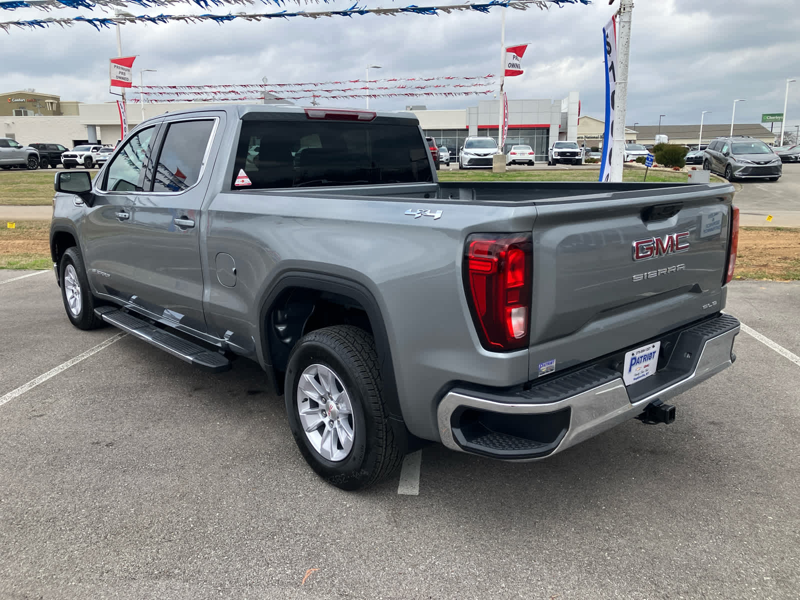 2026 GMC Sierra 1500 SLE