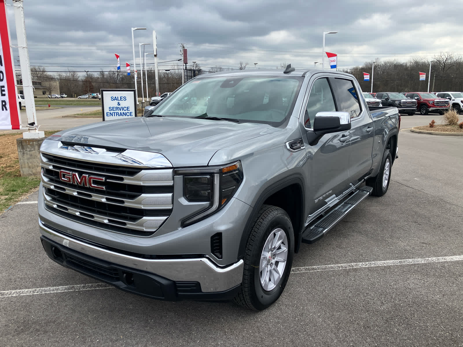 2026 GMC Sierra 1500 SLE