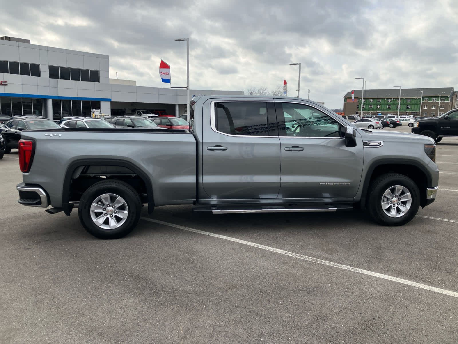 2026 GMC Sierra 1500 SLE