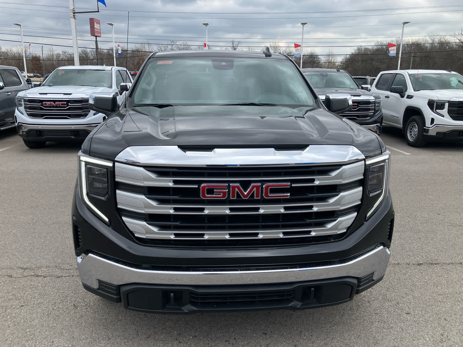 2026 GMC Sierra 1500 SLE