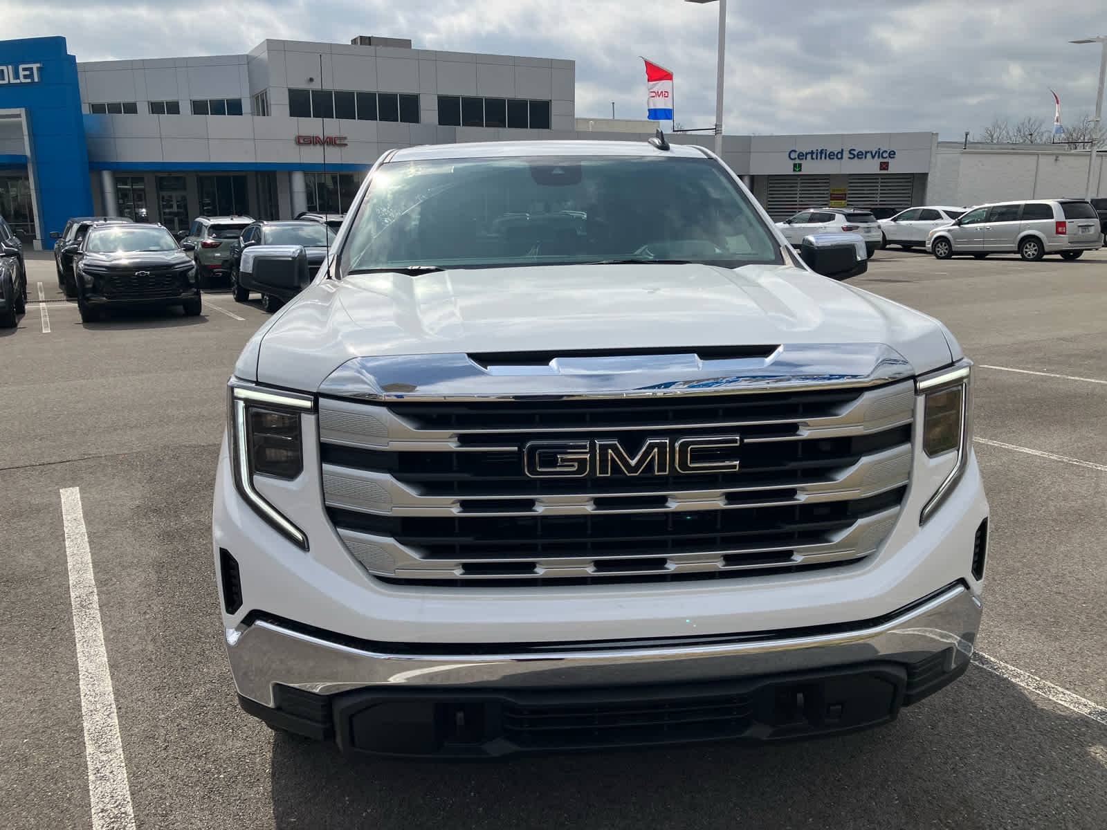 2026 GMC Sierra 1500 SLE