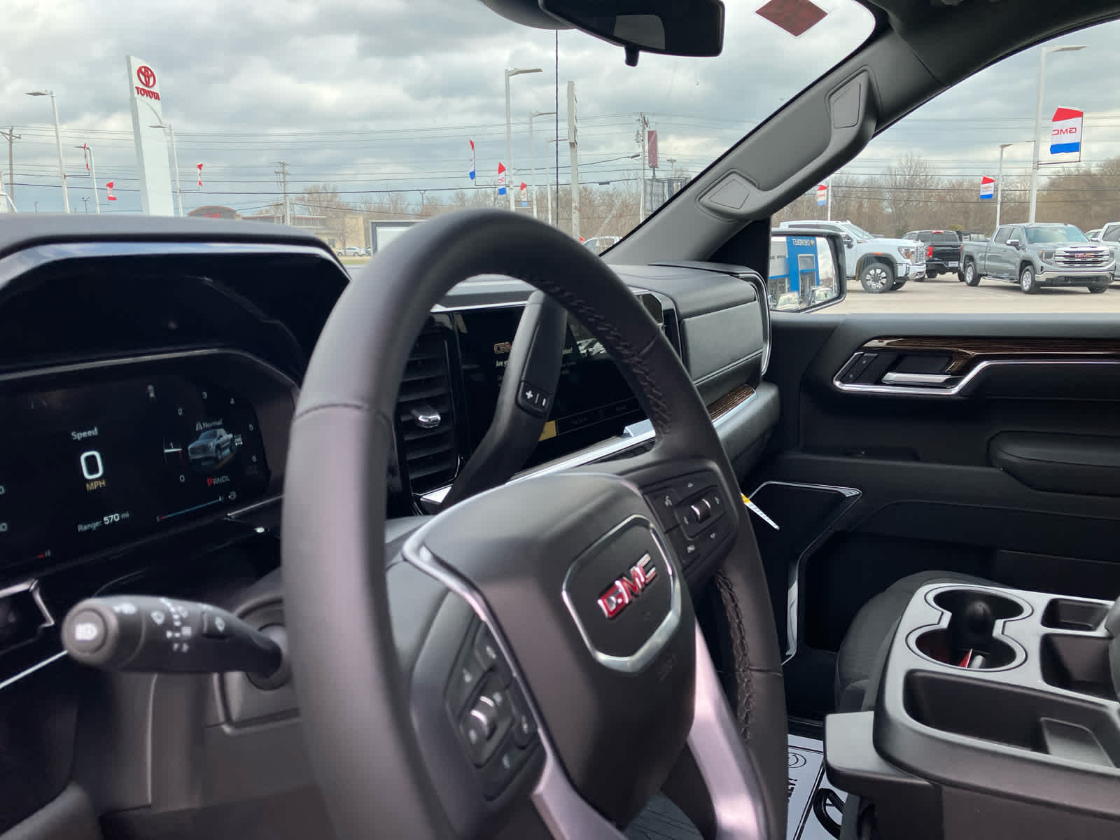 2026 GMC Sierra 1500 SLE