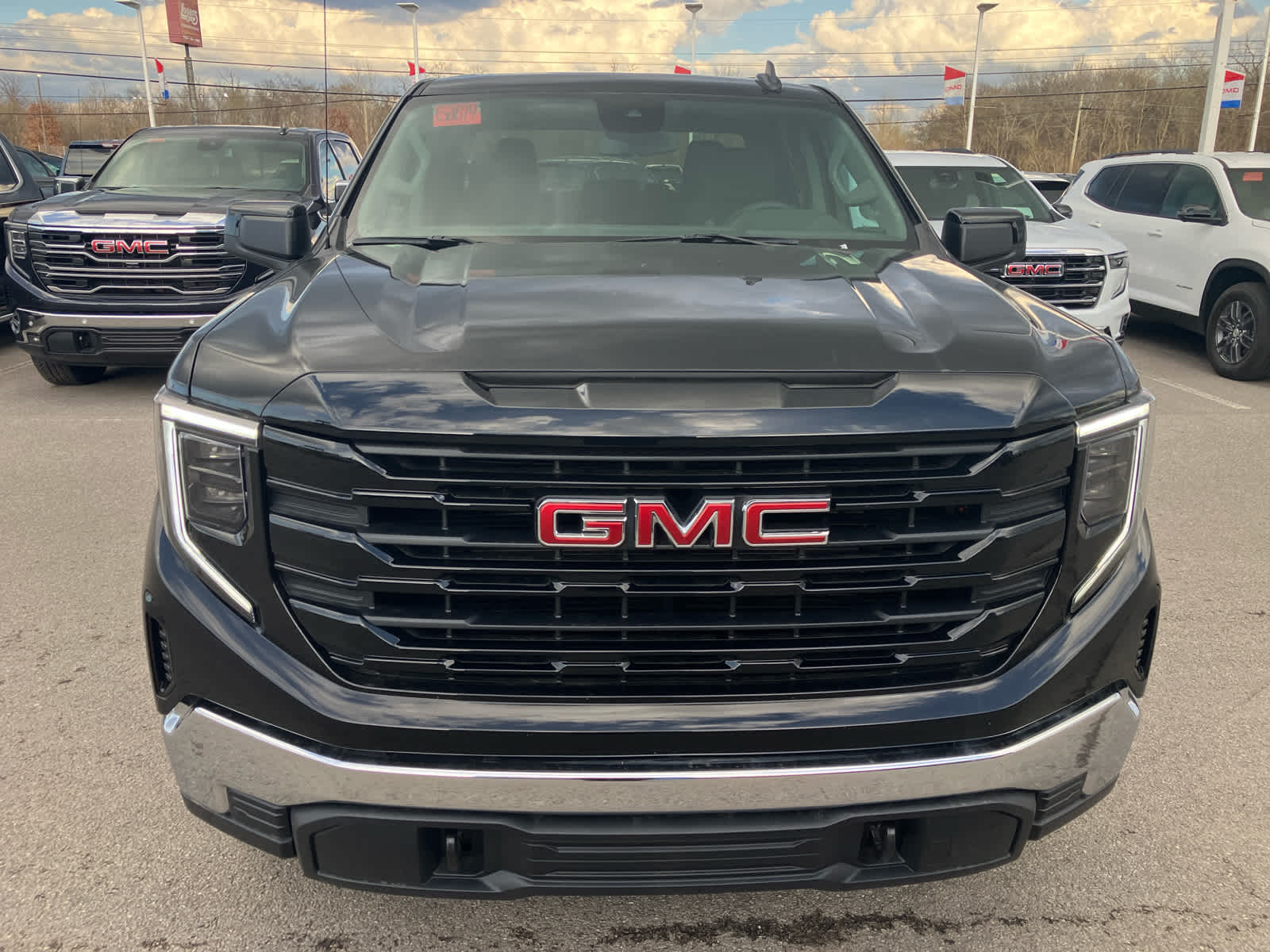 2026 GMC Sierra 1500 SLE
