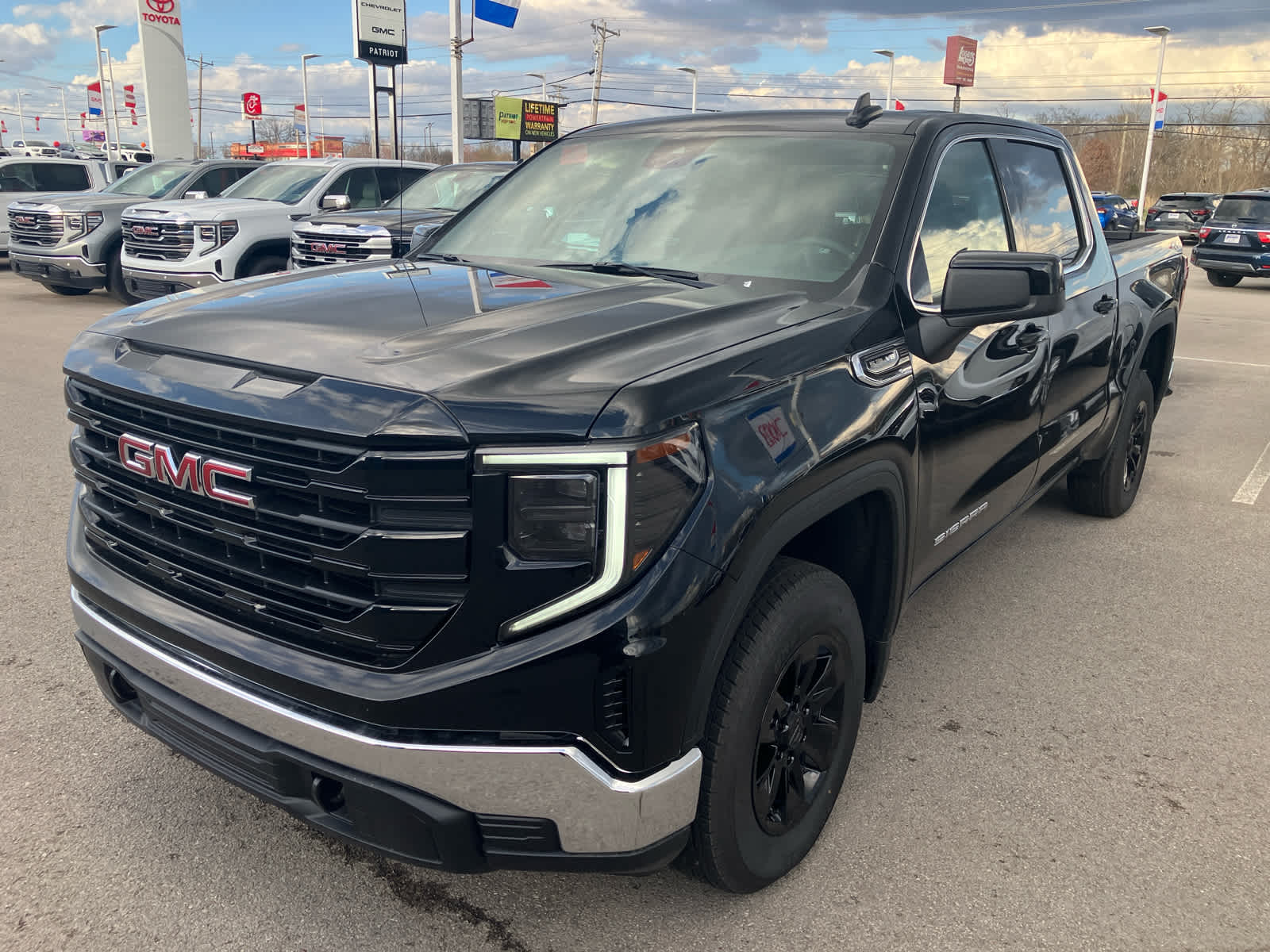 2026 GMC Sierra 1500 SLE