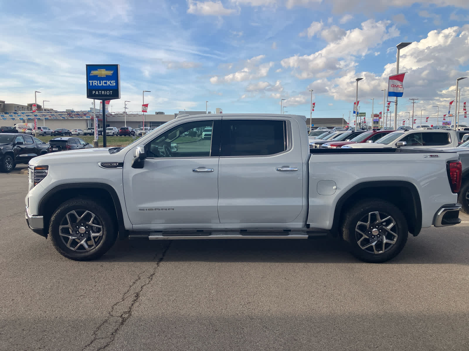 2026 GMC Sierra 1500 SLT