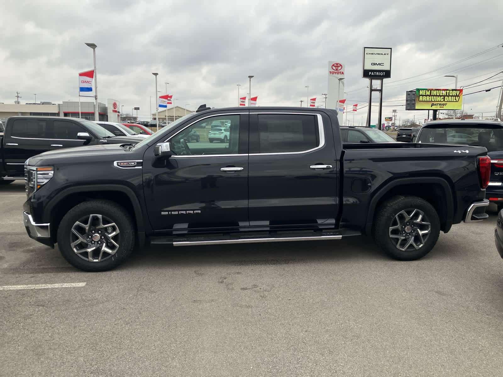 2026 GMC Sierra 1500 SLT