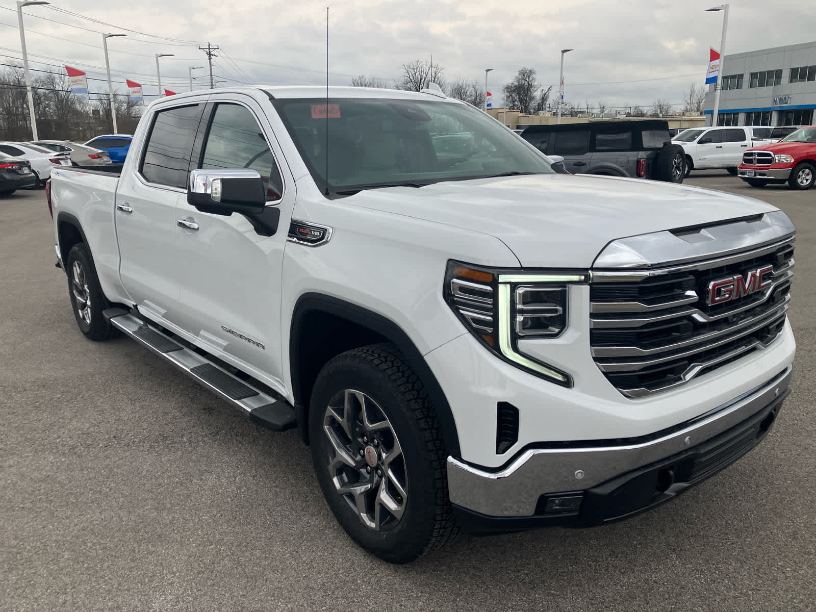 2026 GMC Sierra 1500 SLT