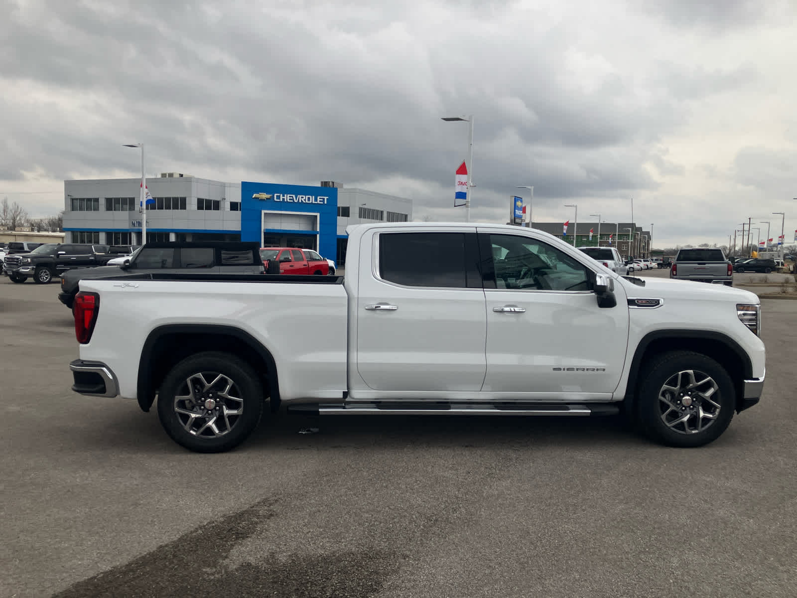 2026 GMC Sierra 1500 SLT