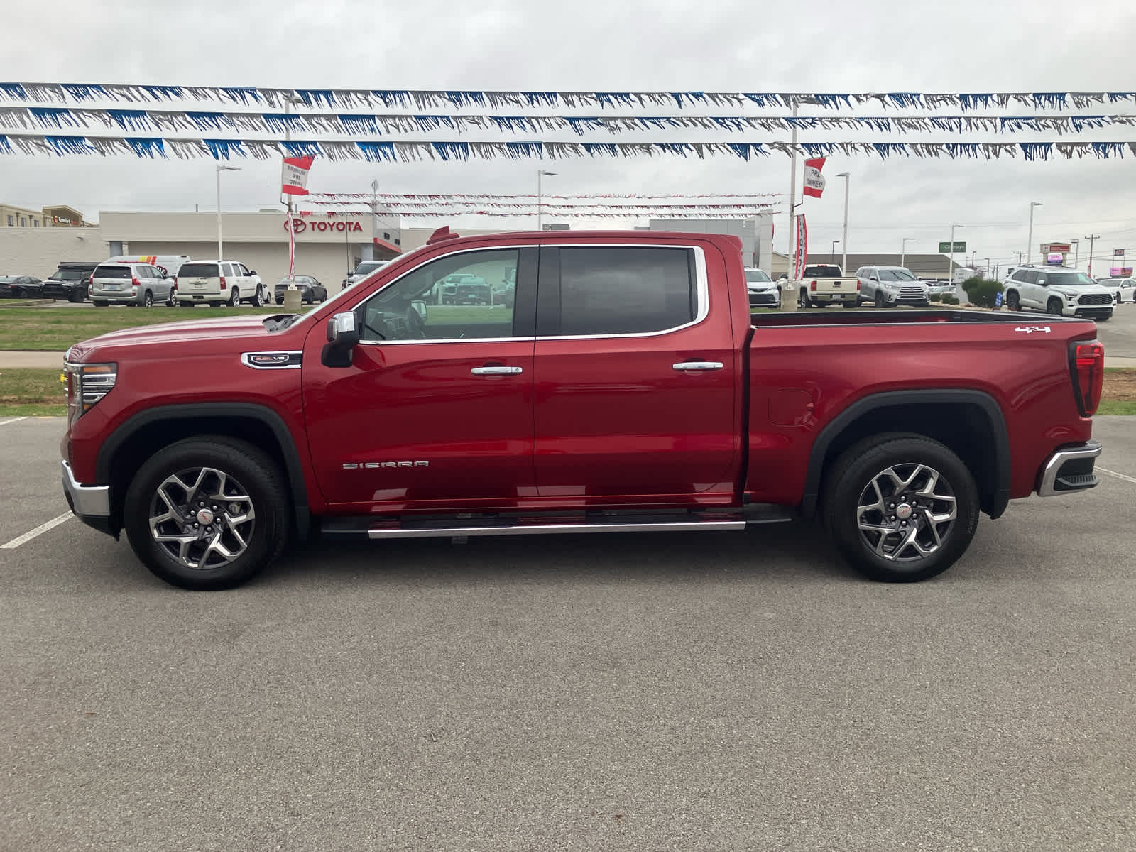 2026 GMC Sierra 1500 SLT