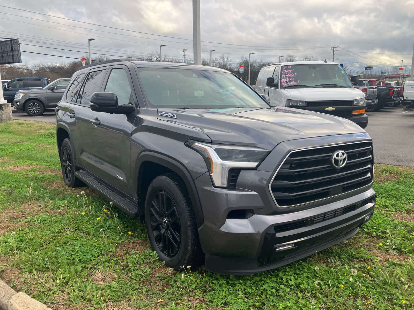 2025 Toyota Sequoia SR5