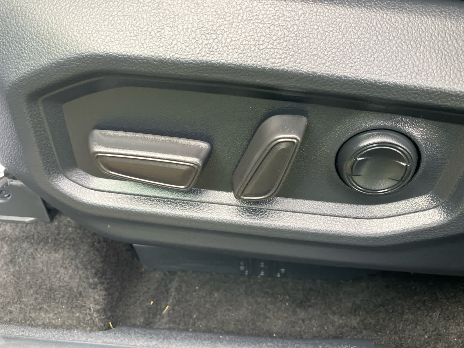 2025 Toyota Sequoia SR5