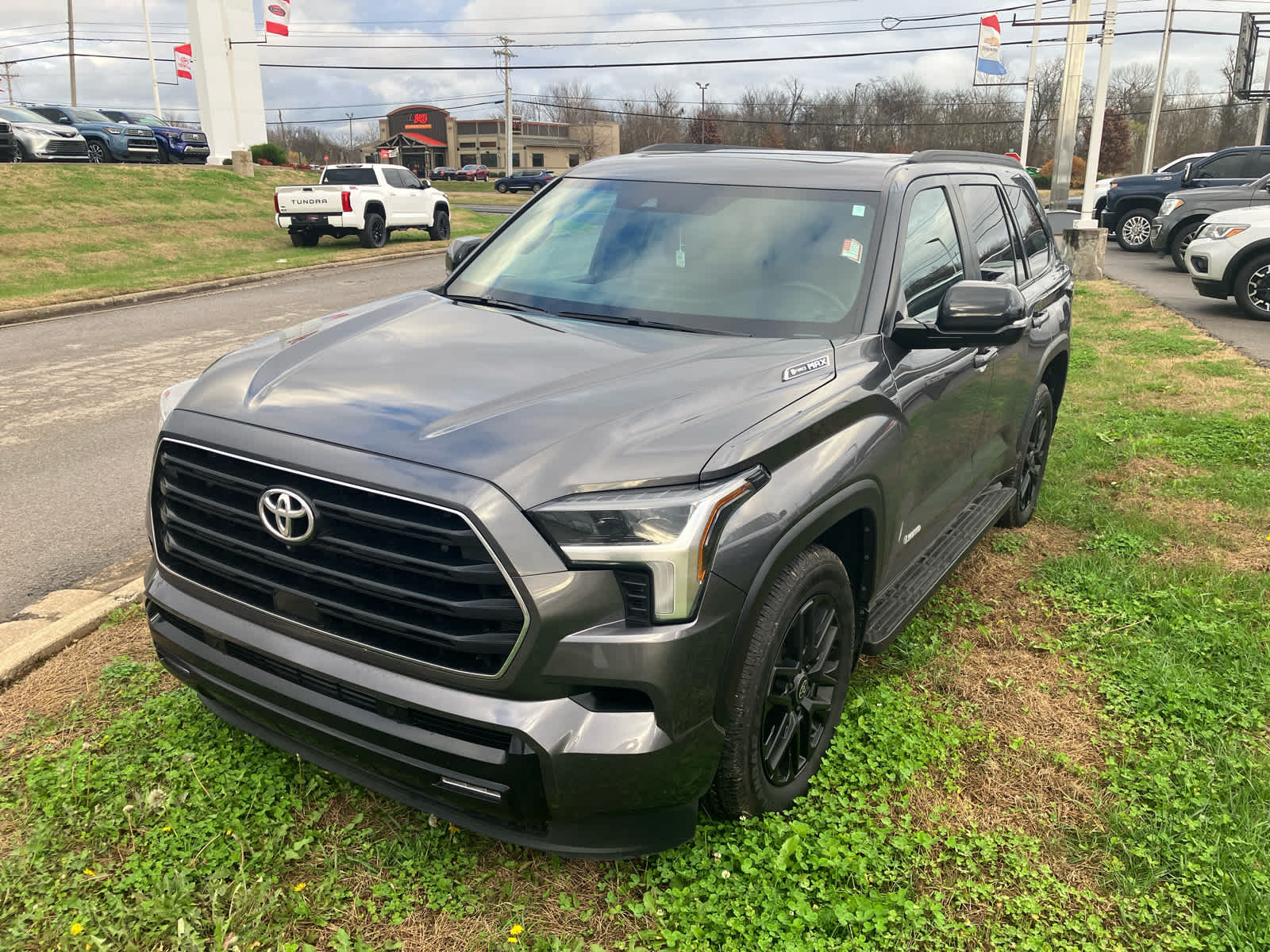 2025 Toyota Sequoia SR5