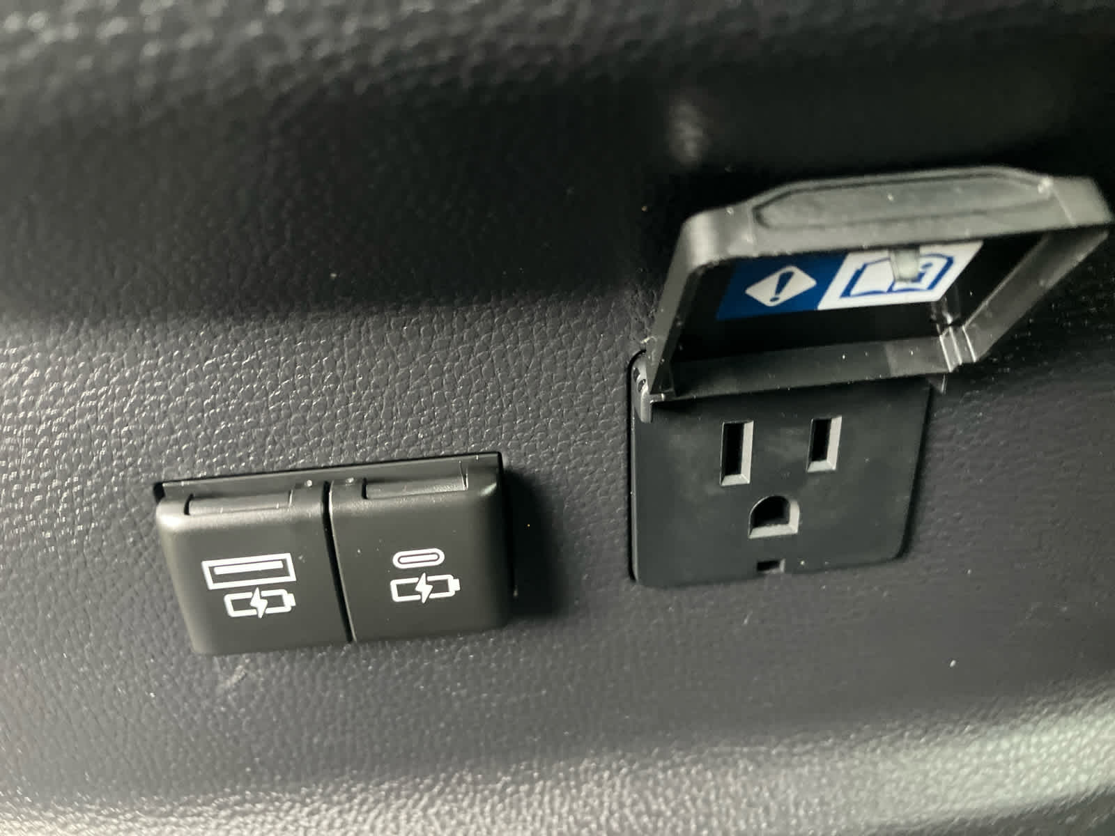 2025 Toyota Sequoia SR5