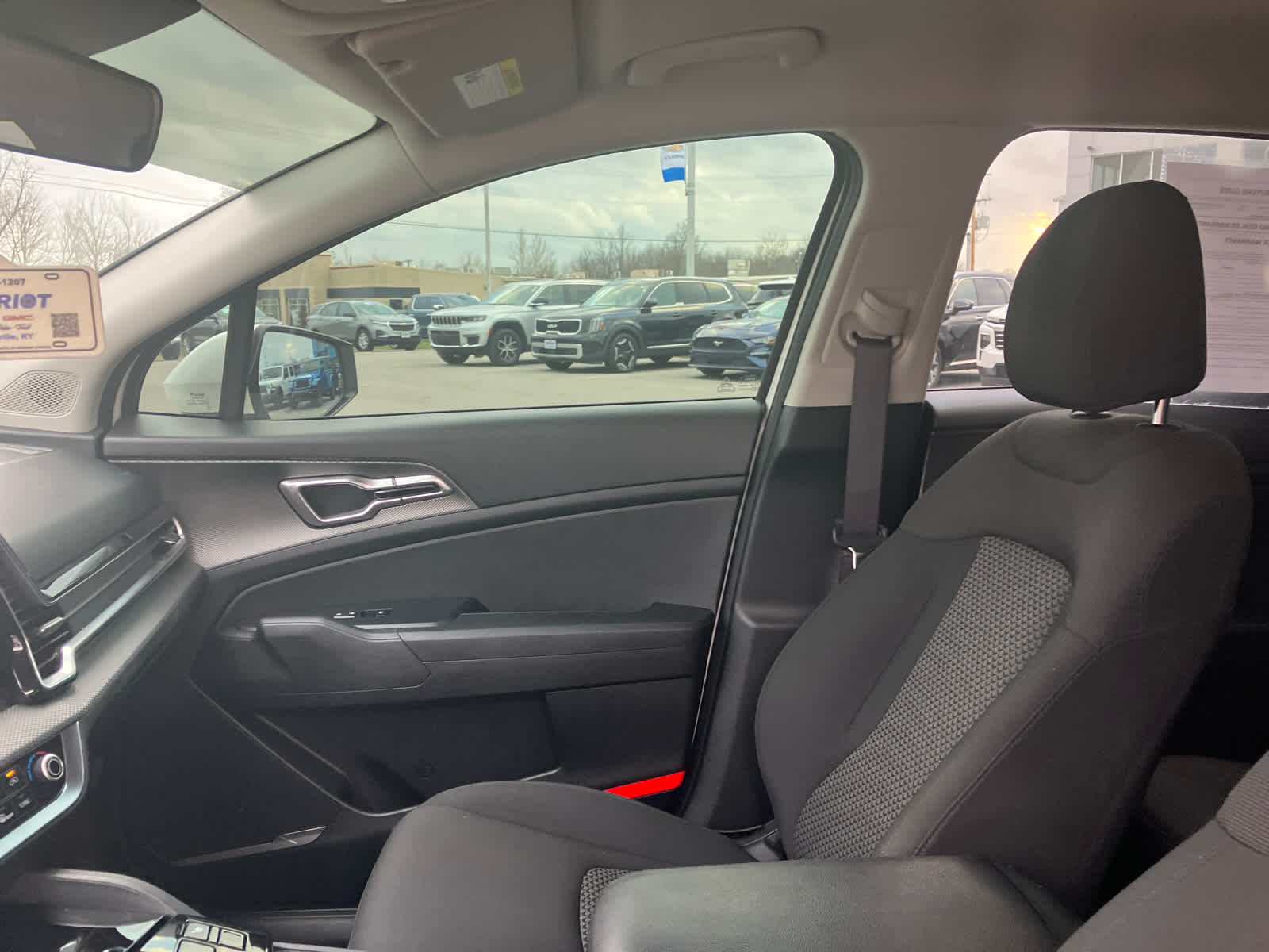 2023 Kia Sportage Hybrid LX