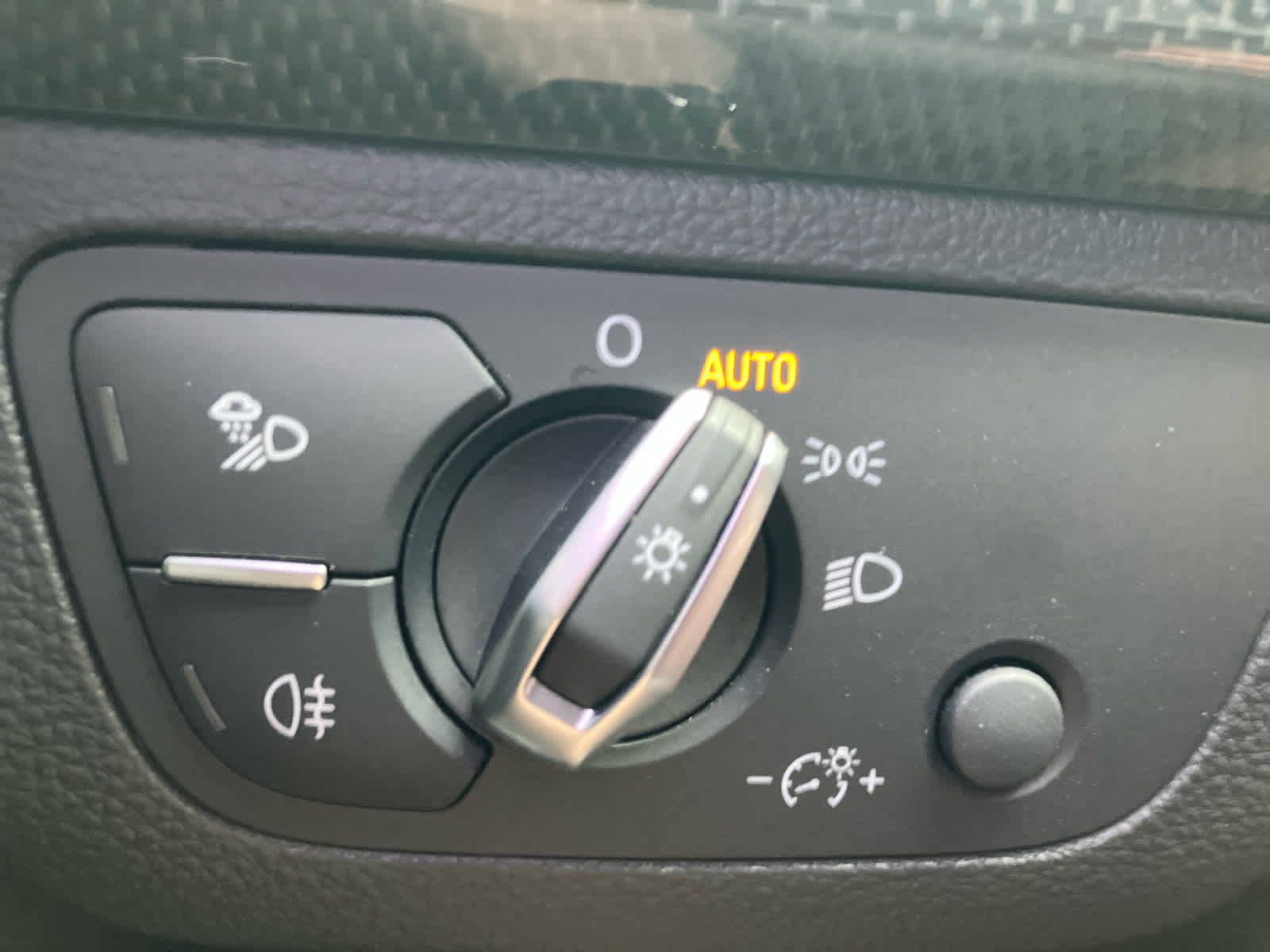 2022 Audi SQ5 Premium Plus