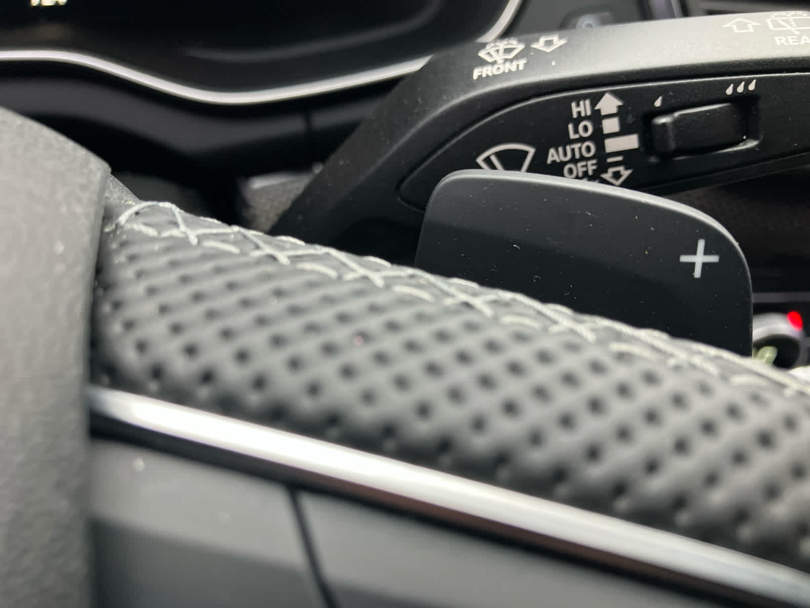 2022 Audi SQ5 Premium Plus